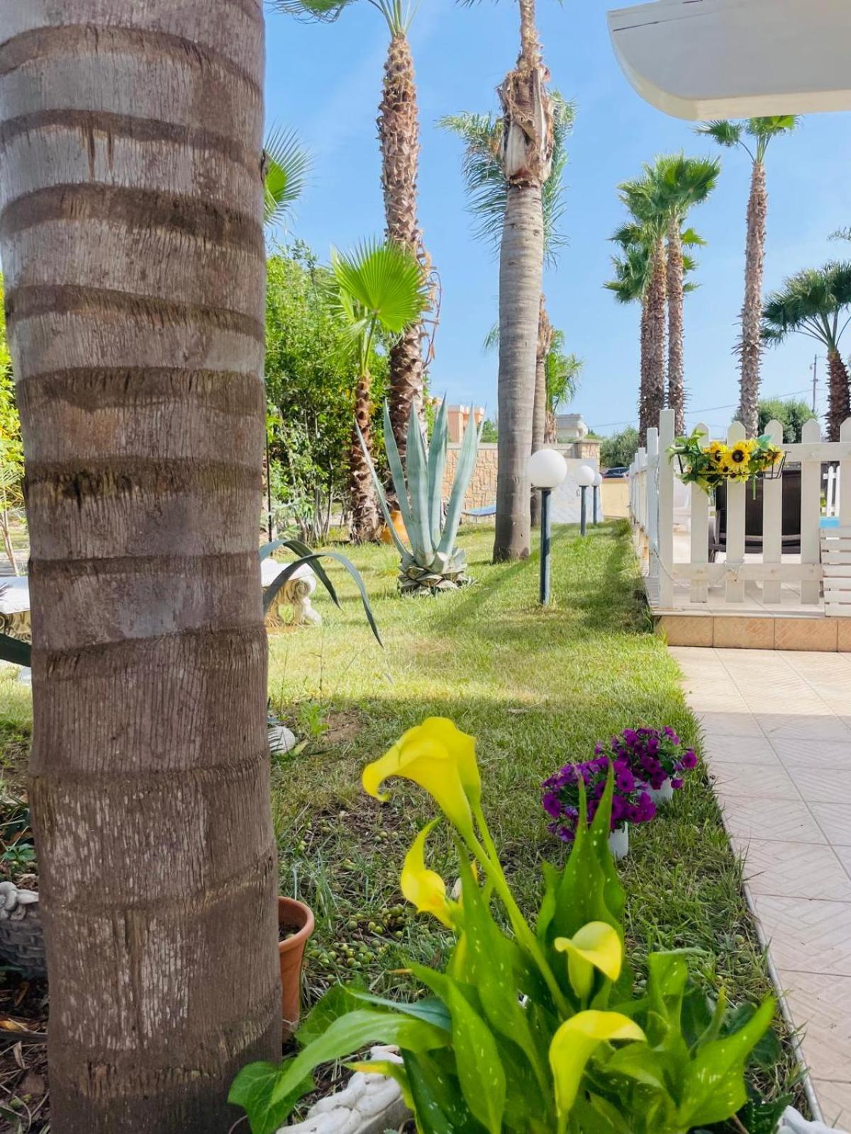 Вілла Pupillo Casa Vacanza Франкавілла-Фонтана Екстер'єр фото